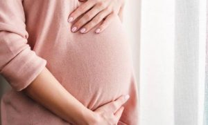 Traumdeutung über eine geschiedene Frau, die im Traum schwanger wird
