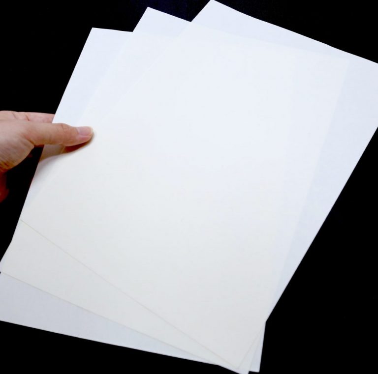 تفسير حلم اعطاء الميت للحي ورقة للمتزوجة