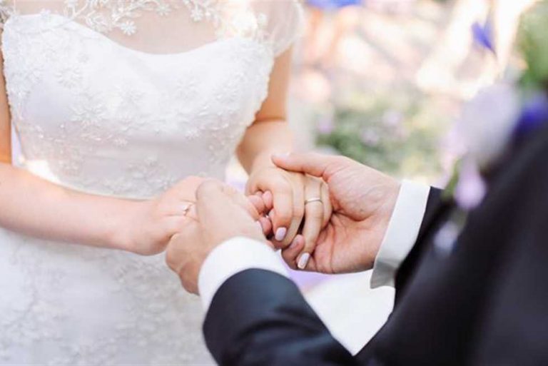 حلمت أني عروس وأنا متزوجة