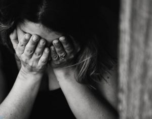 Tajribasiz yigitlar bokira qizni sikishadi