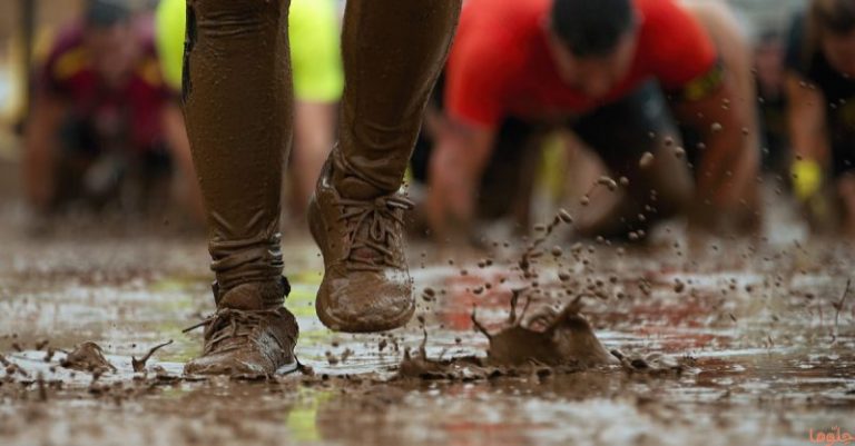 تفسير حلم الطين والماء للعزباء