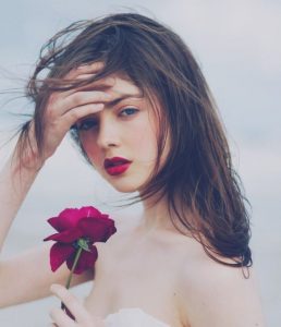 Eating roses in a dream for single women