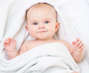 꿈속의 아름다운 아기