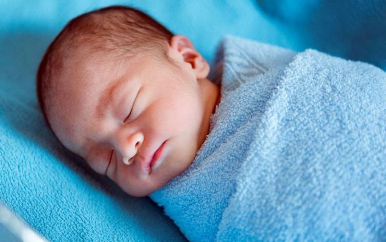 الطفل في المنام للعزباء