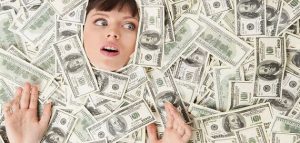 تفسير حلم أخذ المال من شخص معروف للمتزوجة