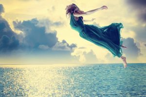 حلمت أني في مكان مرتفع وخايفه