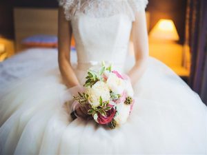 حلمت اني عروس