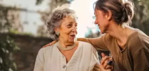 رؤية الأم في المنام للعزباء