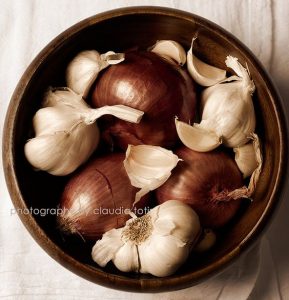 رؤية الثوم والبصل في المنام