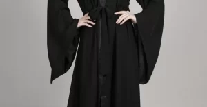 The abaya in the dream