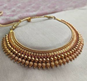 A gold necklace in a dream