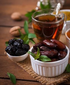 اكل الرطب في المنام