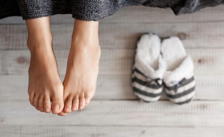 القدم في المنام