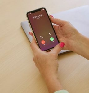 تفسير حلم الاتصال بالجوال