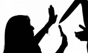 تفسير حلم شخص يلاحقني بسكين