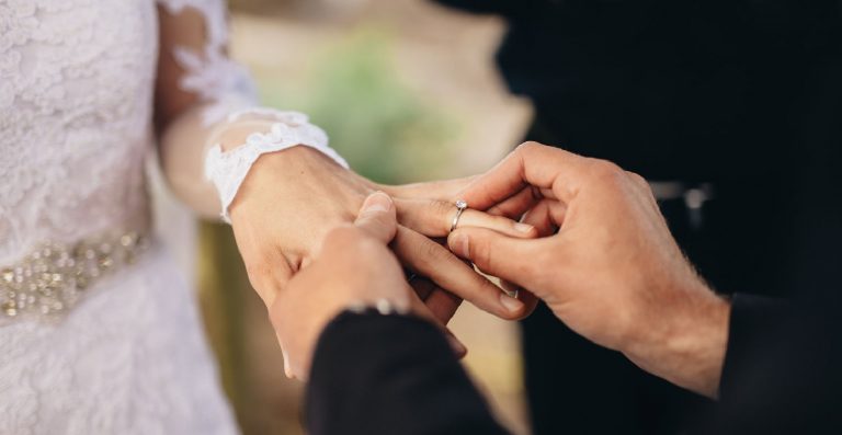 حلمت أني متزوجة