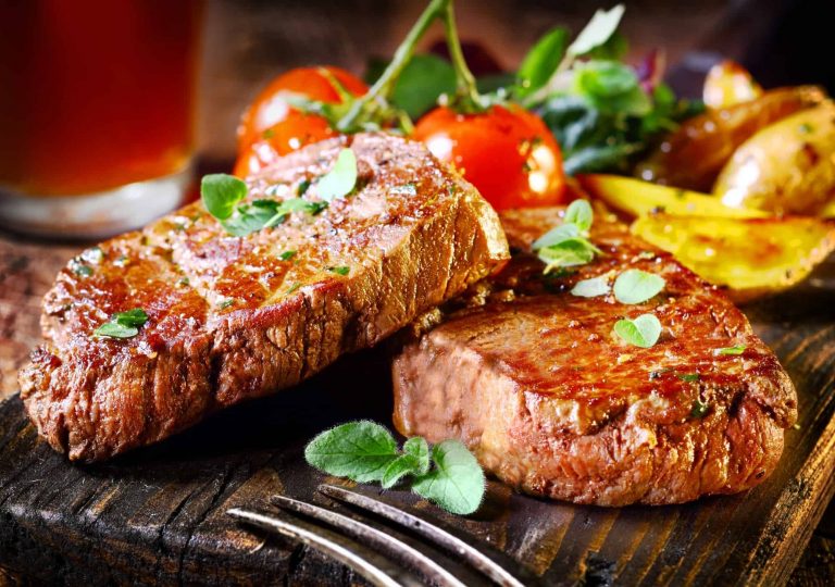 حلمت اني اكل لحم