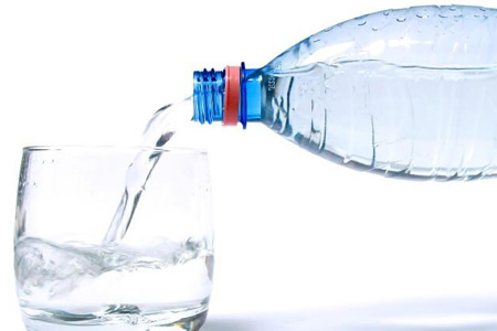 رؤية الماء في منام المتزوجة