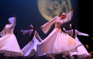 تفسير حلم الرقص في العرس للعزباء
