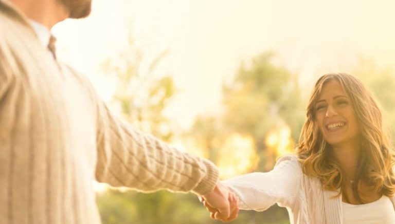 رؤية زوجة الأخ في المنام