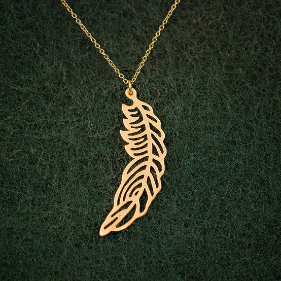 Interpretation of a dream about wearing a gold chain for a married