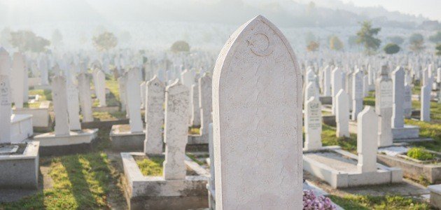 Vidieť cintorín vo sne - tajomstvá výkladu snov