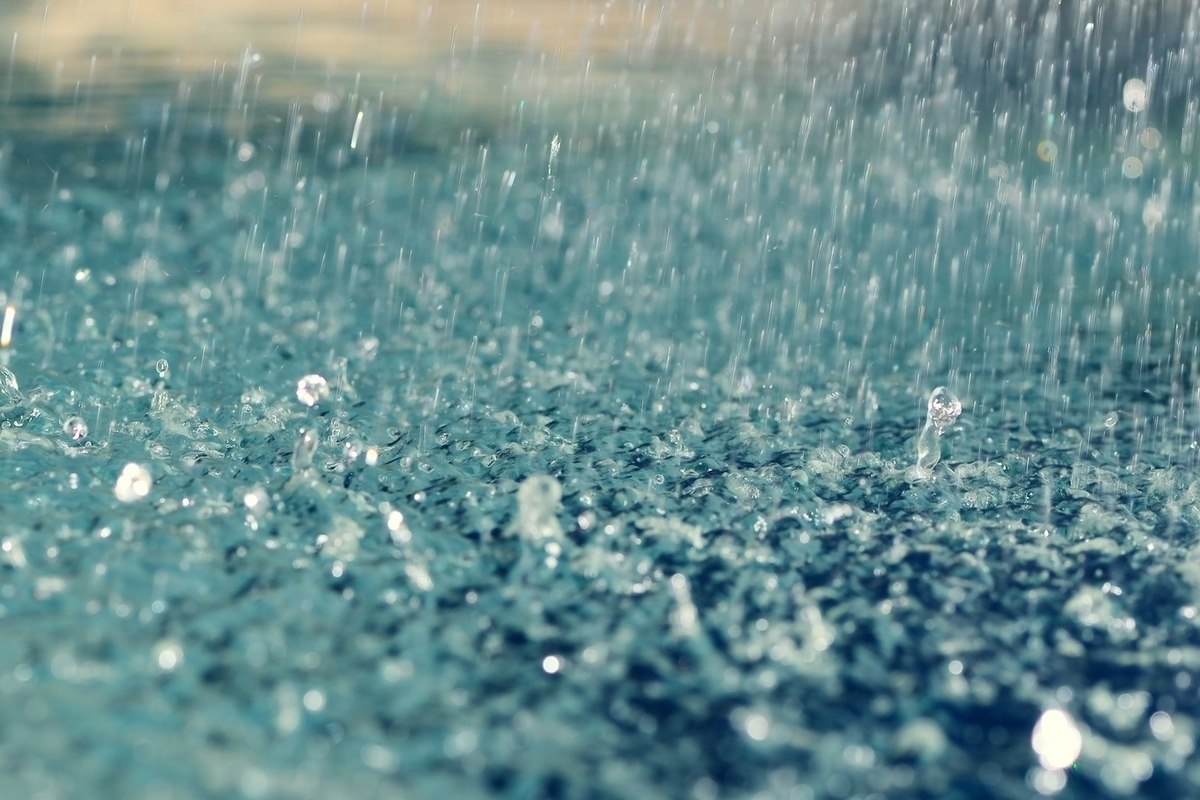 د واده شوې میرمنې لپاره د باران د اوریدو په اړه یو خوب - د خوب تفسیر راز
