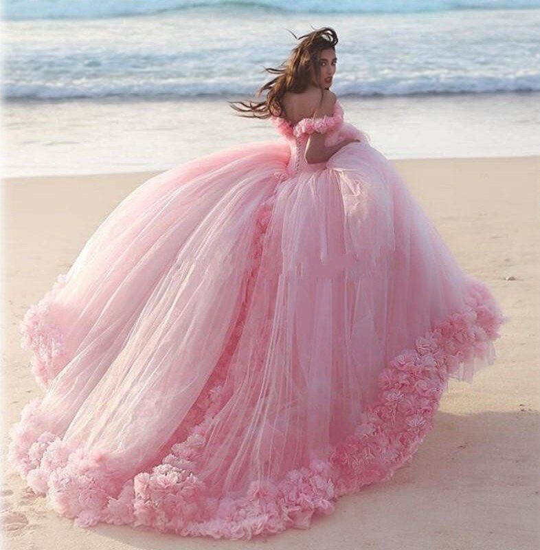 Den lyserøde kjole i en drøm e1665403812893 - Hemmeligheder bag drømmetydning