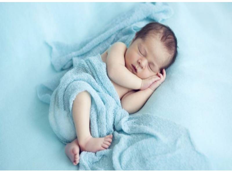 تفسير حلم ولادة الولد للعزباء