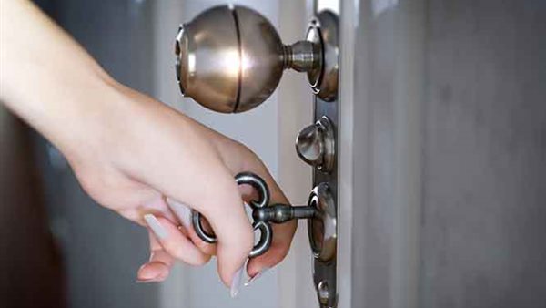 Ер адамдар қатал үстемдік етеді