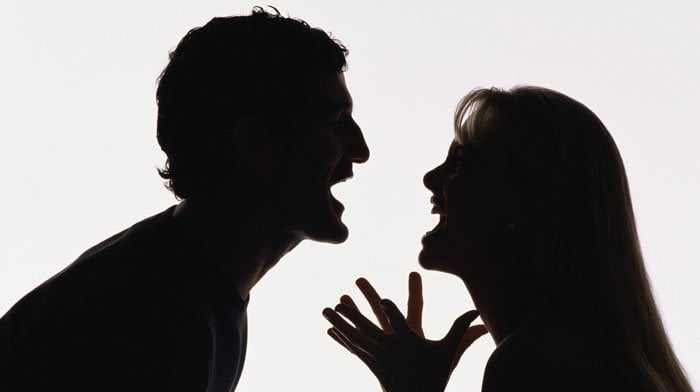 العلامات التي تدل على كره المرأة للرجل الذي كانت تحبه