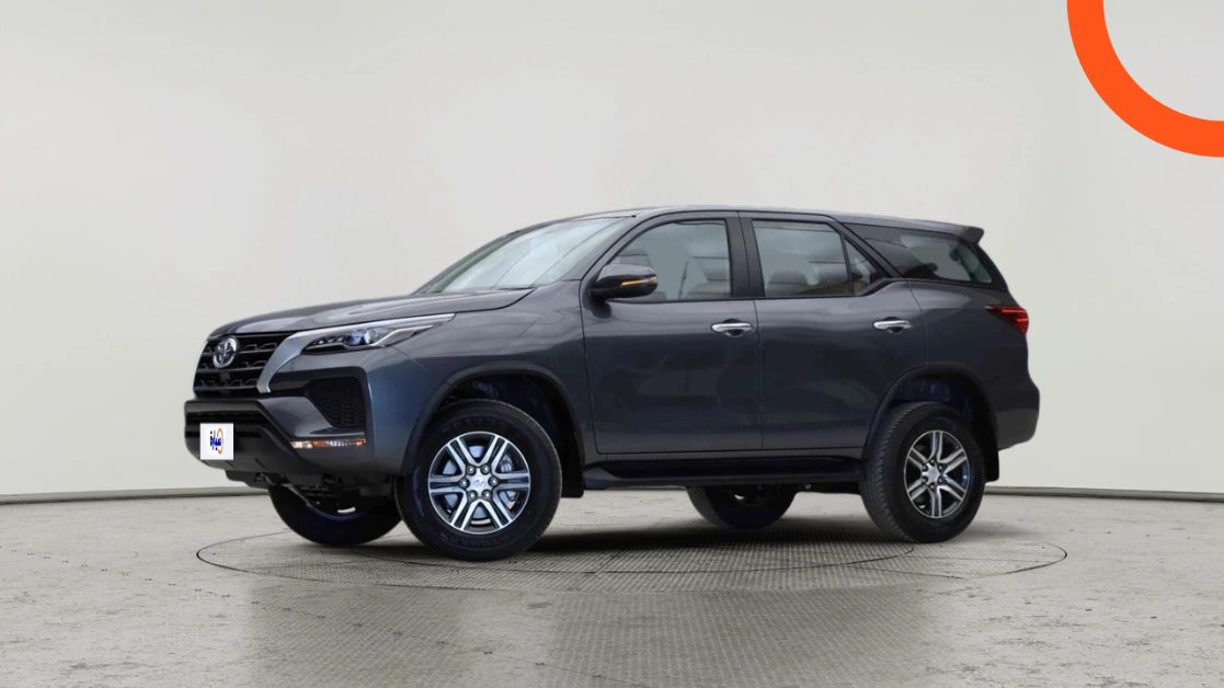 الميزانية الخاصة لشراء سيارة فاخرة مستعملة