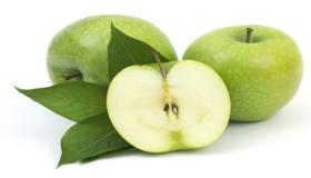 Výklad vidění zelených jablek ve snu od Ibn Sirina
