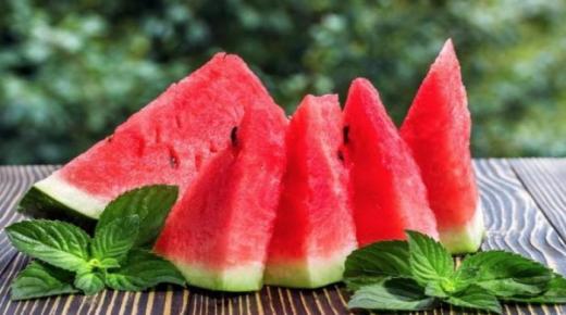 Výklad sna o jedení červeného melónu vo sne podľa Ibn Sirina