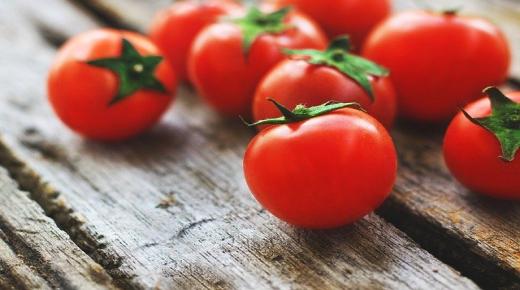 Opi Ibn Sirinin tulkinta tomaattien näkemisestä unessa?
