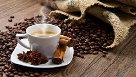 Jaké jsou důsledky toho, že Ibn Sirin vidí ve snu šálek kávy?