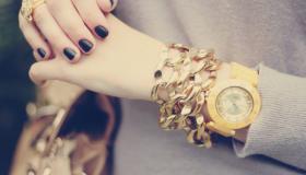 Fortolkning af en drøm om at bære et armbåndsur i en drøm er gode nyheder for Ibn Sirin