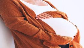 Tulkinta unelmasta raskaudesta kaksosten kanssa naimisissa olevalle naiselle, joka ei ole raskaana