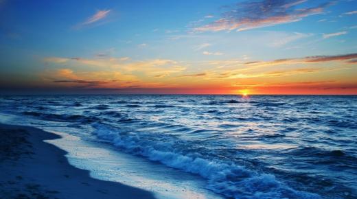 Naučte sa interpretáciu videnia morského pobrežia vo sne od Ibn Sirina