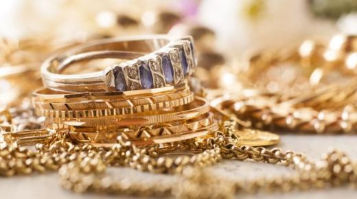 أهم تأويلات إهداء الذهب في المنام لابن سيرين