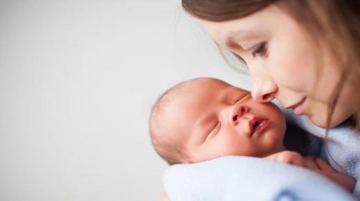تعرف على أهم تفسيرات رؤية الولادة في المنام لابن سيرين