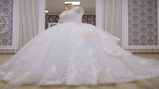تفسير حلم لبس فستان الزفاف للبنت العزباء بدون عريس لابن سيرين