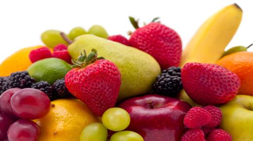 أهم 15 تفسير لرؤية الفاكهة في المنام لابن سيرين