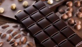 أهم 10 دلالات لرؤية الشوكولا في المنام ورمز الشوكولاتة في المنام للمتزوجه