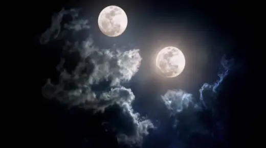 Ibn Sirins fortolkninger af at se to måner i en drøm