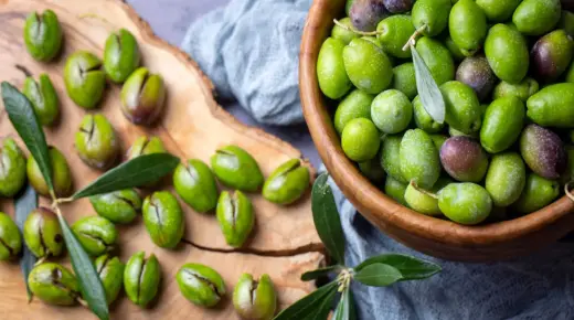 Що означає бачити уві сні зелені оливки за Ібн Сіріном?